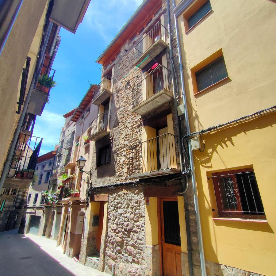 Casa Rural Cal Rocco Porta Del Pirineu Pobla de Segur Exterior photo